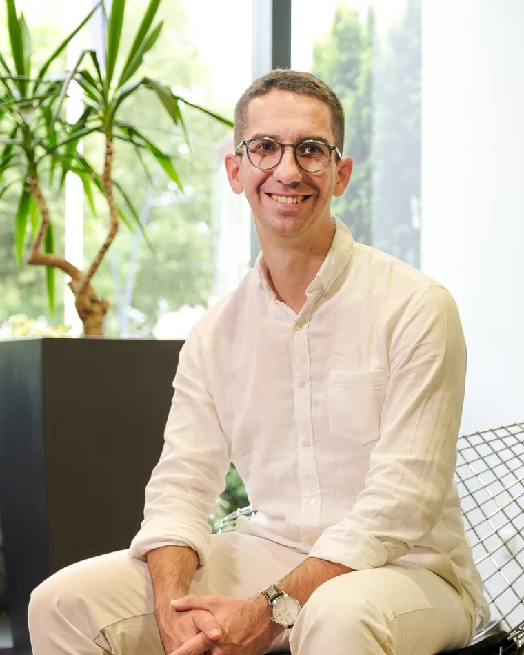 Florent Cavailles, gérant fondateur d'Occitea Patrimoine, en tenue décontractée